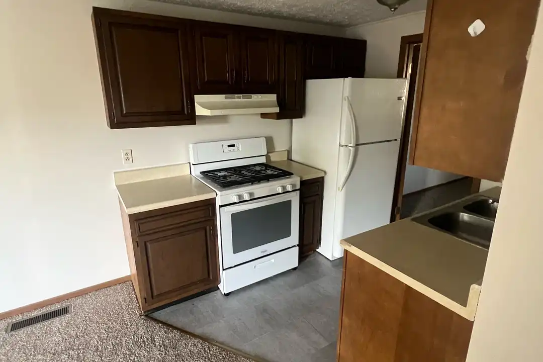 405 Waterside Ave unit 405 – photo 1 of 2