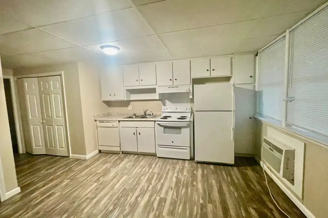 312 E J St unit 8 - View 3