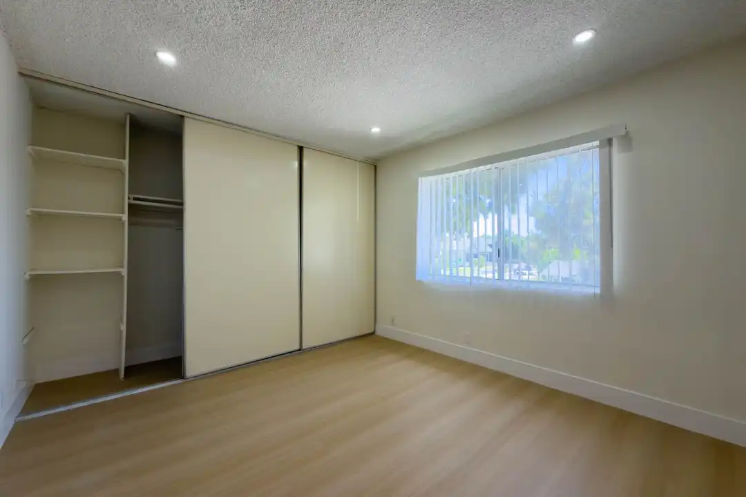 6553 Newlin Ave unit H - View 5