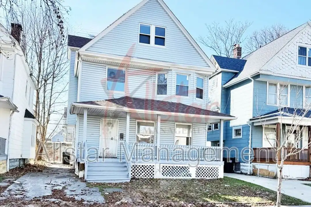1374 E 94th St – photo 1