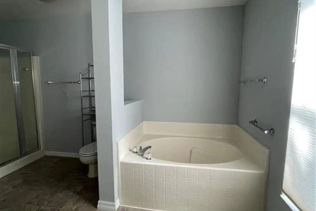 1435 9th Pl - View 5