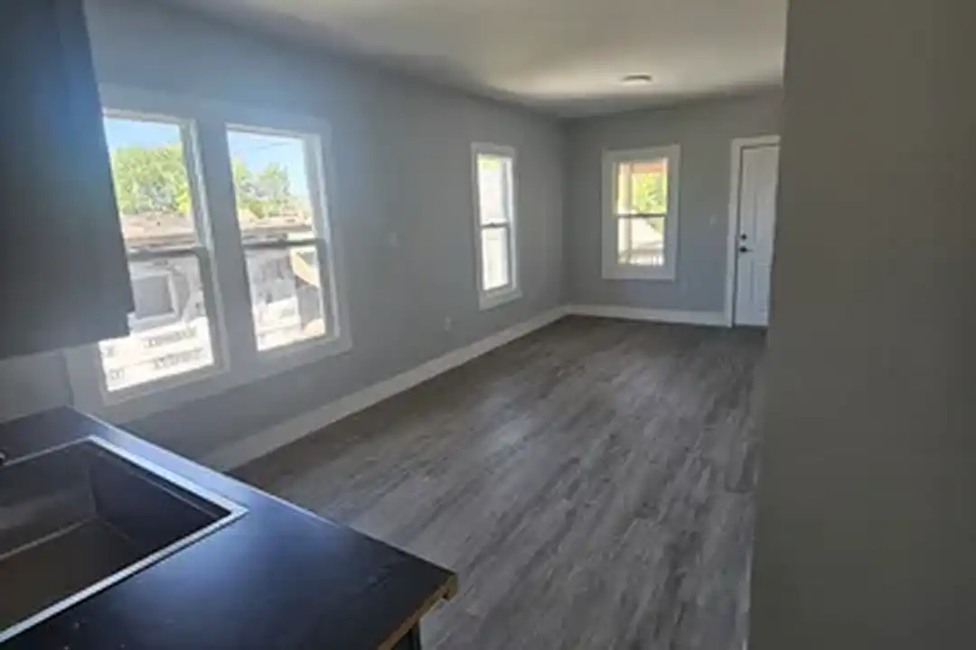 3592 W 69th St unit B – photo 1