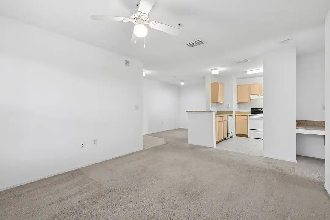Grande Court Apartments at North Port – photo 1 of 14