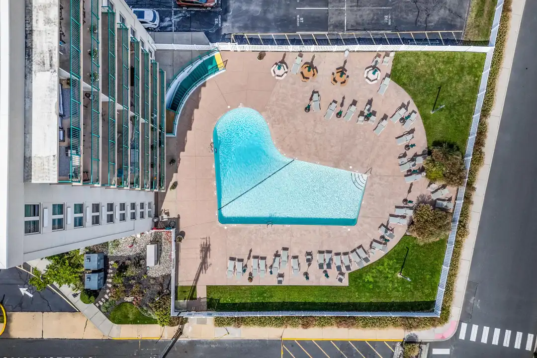 480 Ocean Ave N #2L - View 4