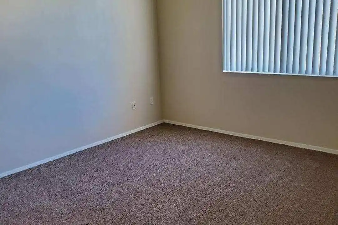 Apartment in Phoenix - View 2
