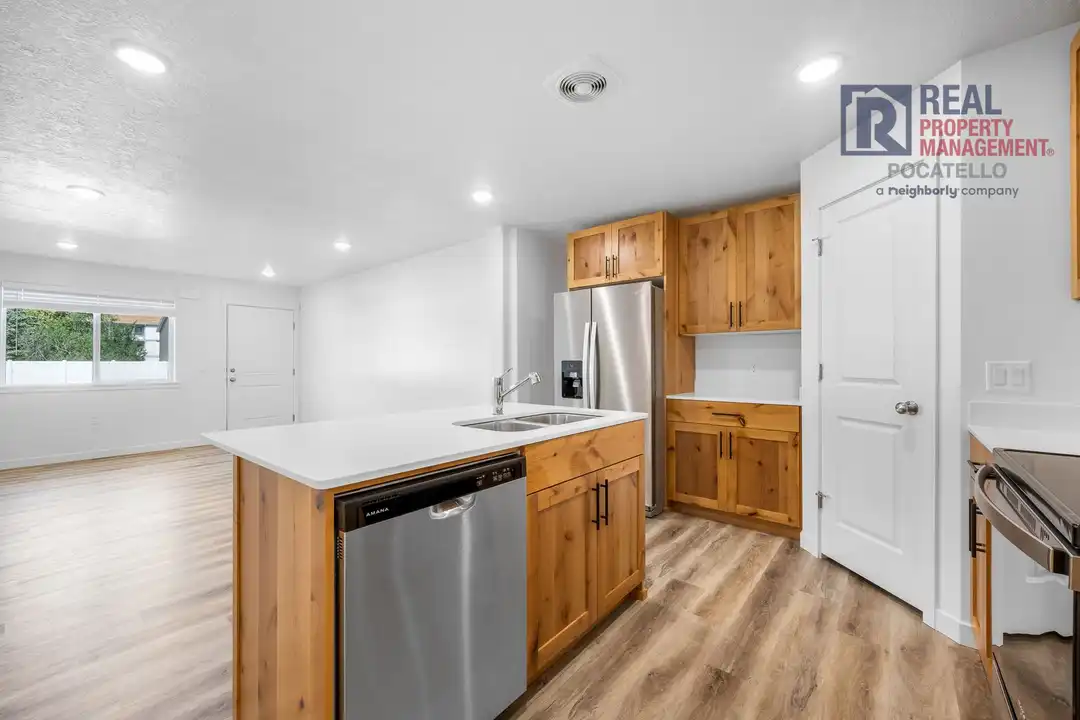 1014 W Quinn Rd unit #121 - View 5