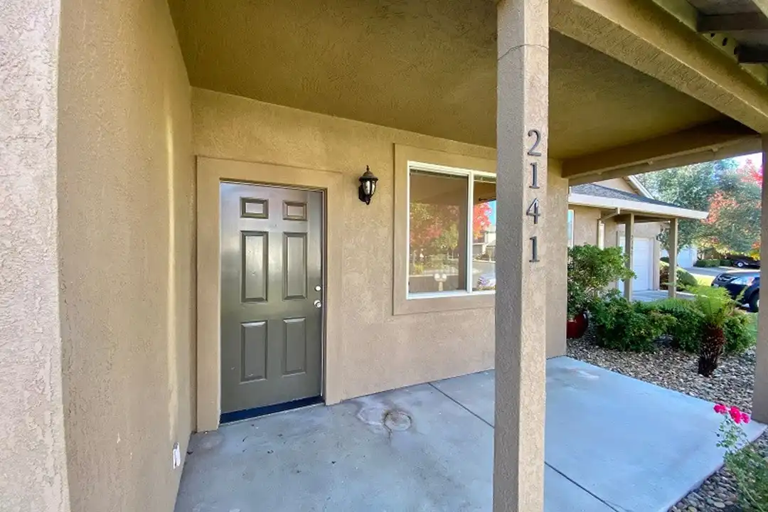 2141 Devonshire Dr unit 2141 Devonshire Drive - View 4