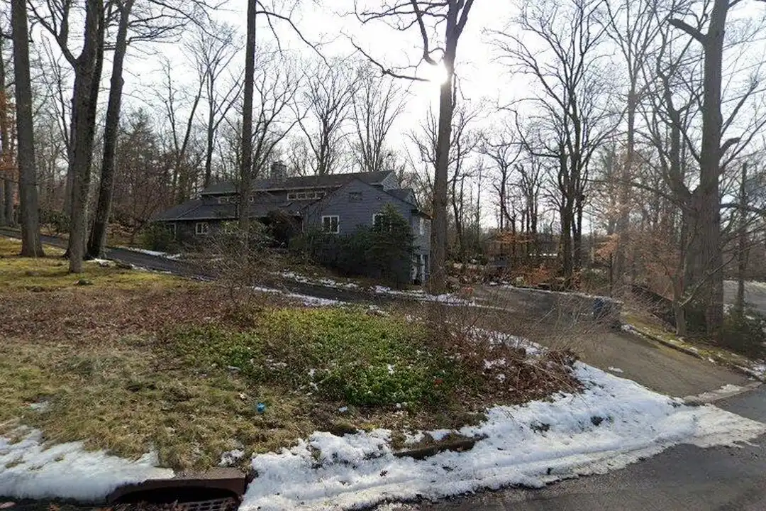 490 Lydecker St – photo 1