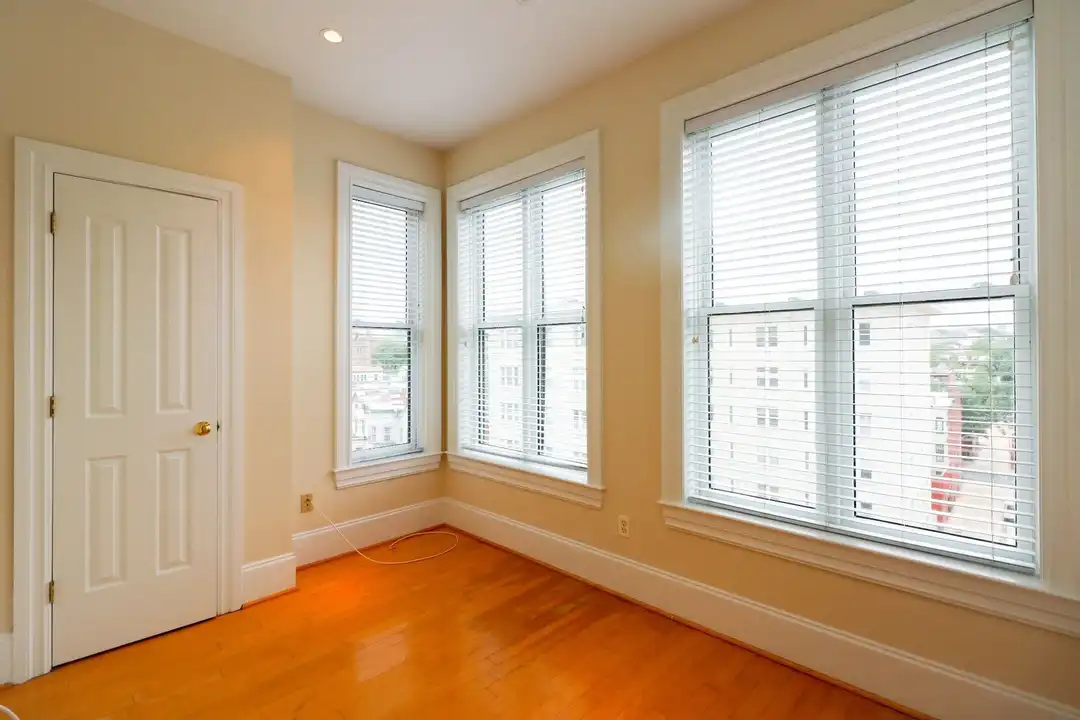 1640 16th St NW unit 307 - More