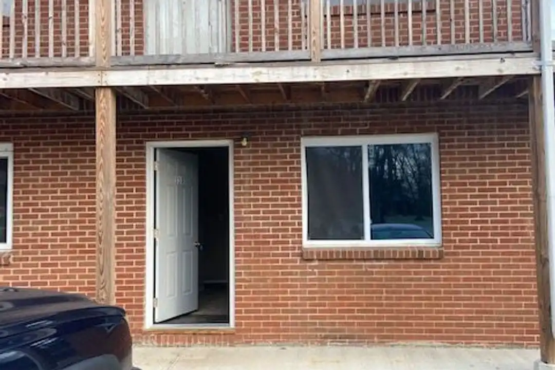 88 Rosemar Terrace unit RT-088-114 – photo 1 of 11