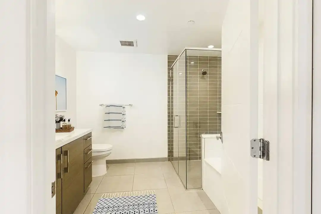 The Carlton At Hollywood - View 5