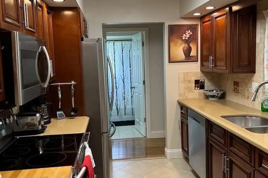 87 Mark Twain Ln - More