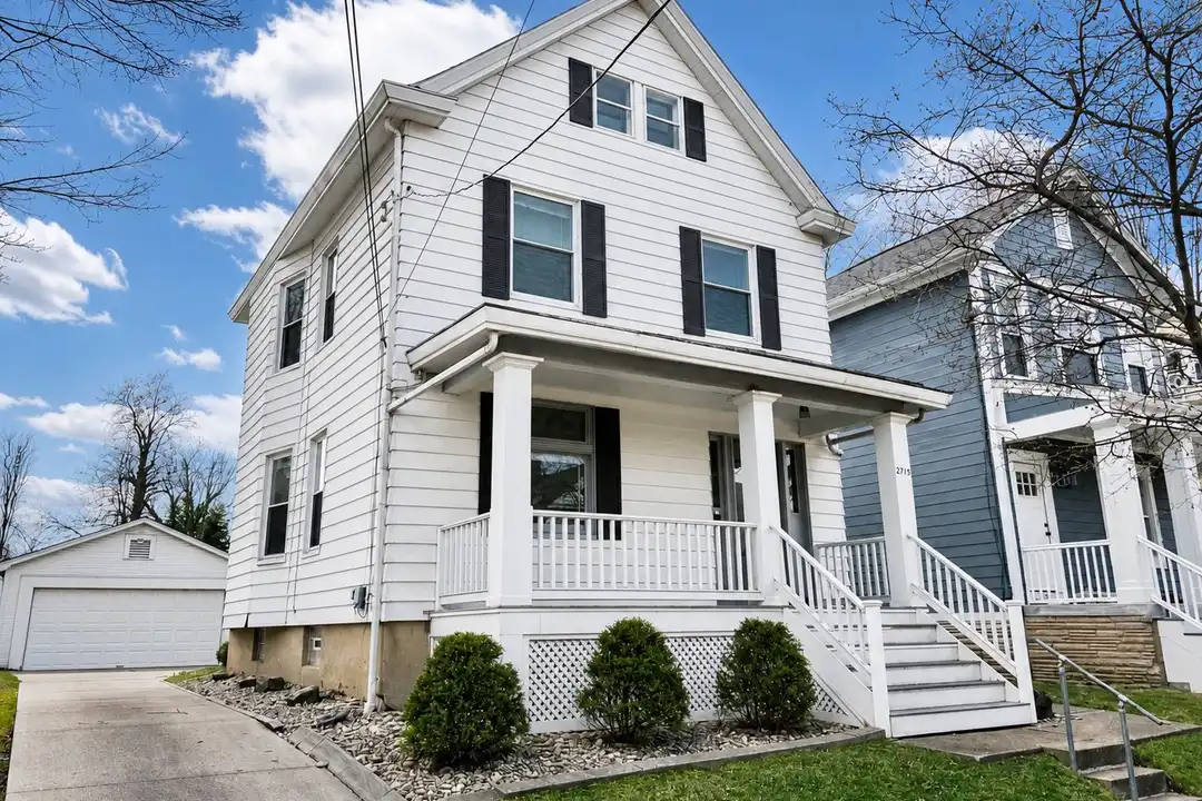 2715 Griffiths Ave – photo 1