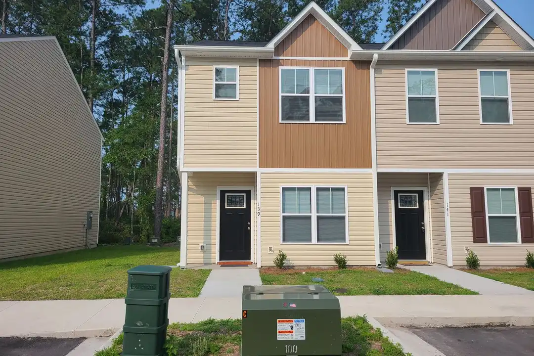 139 Buckhorn Ave unit 1 – photo 1 of 17