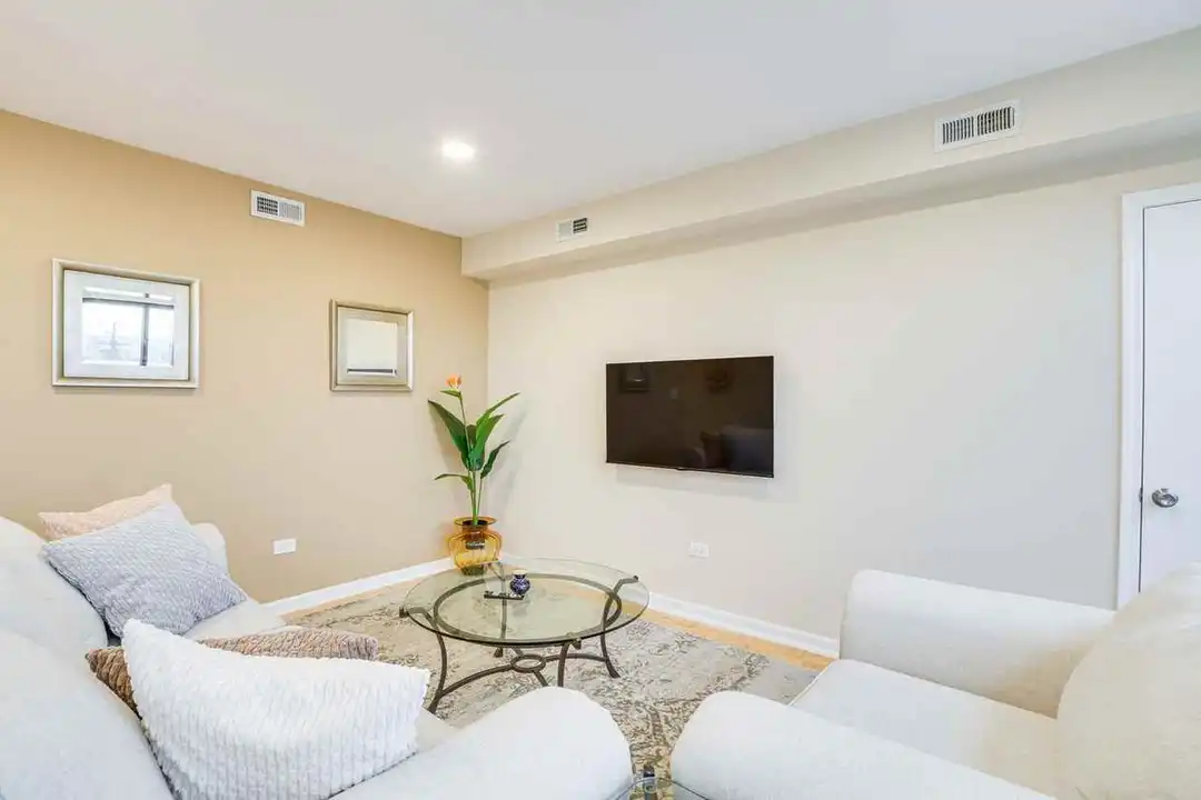 4319 N Central Ave unit 1546187P - View 3
