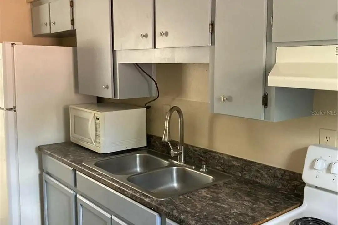 1306 Golconda Rd - View 3