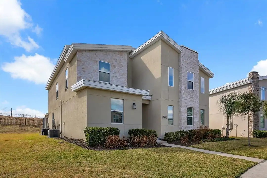 House in Davenport - View 3
