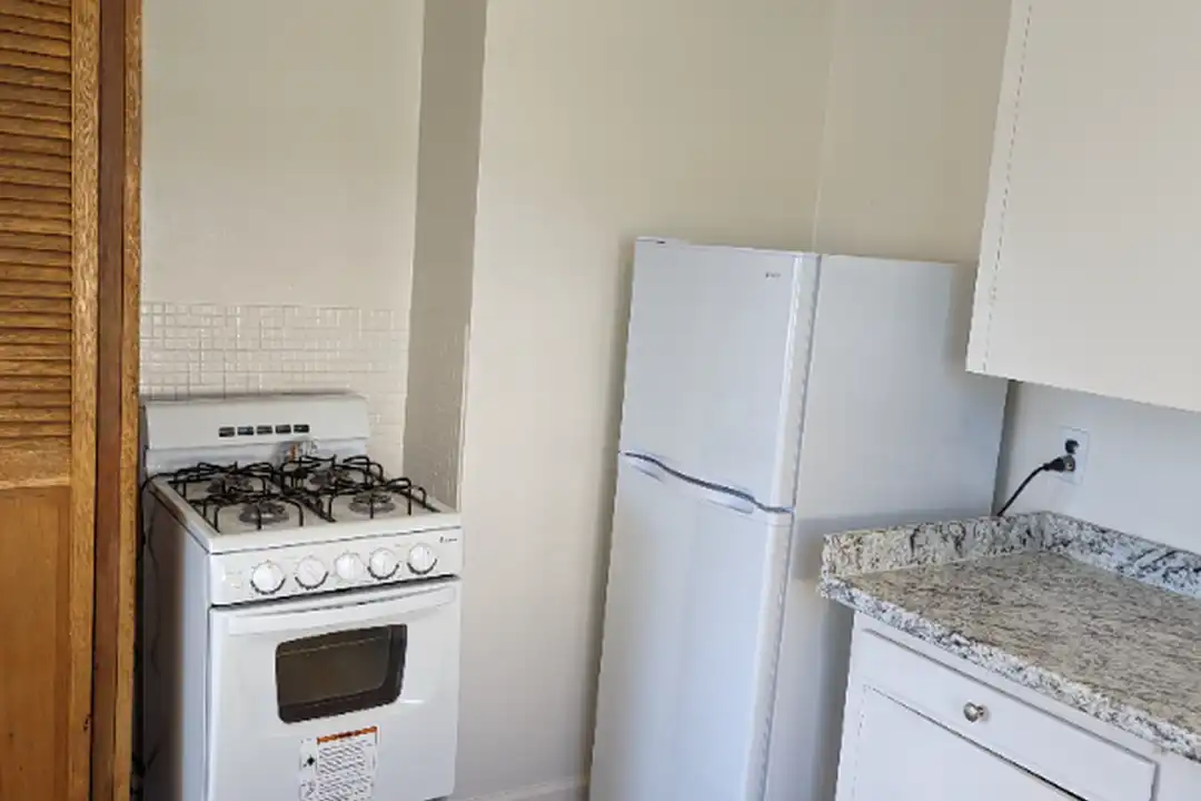 1127 Grand Ave unit #4 - View 6