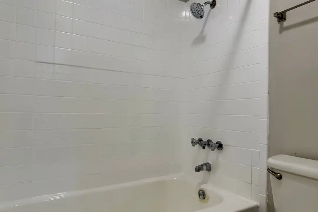 4503 Speedway unit 106 - View 6