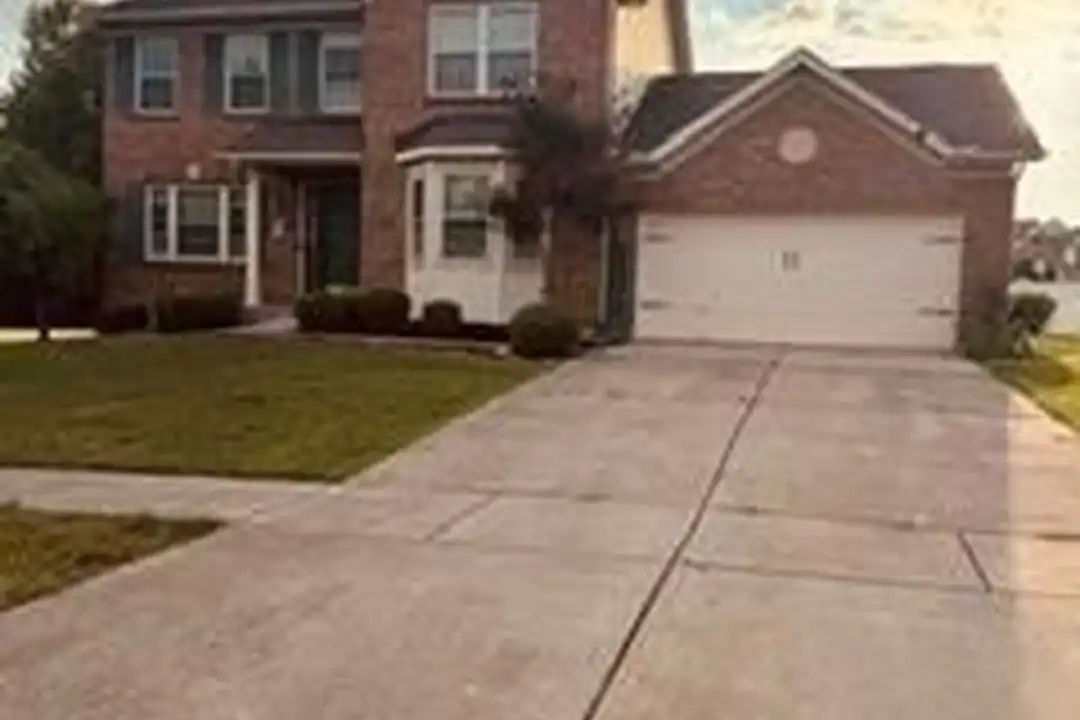 2899 Creekside Dr – photo 1