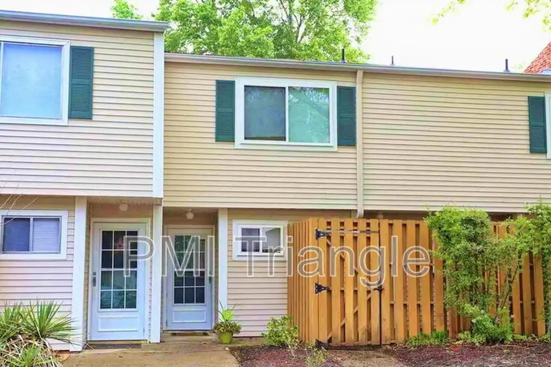 220 Elizabeth St unit D4 - View 2