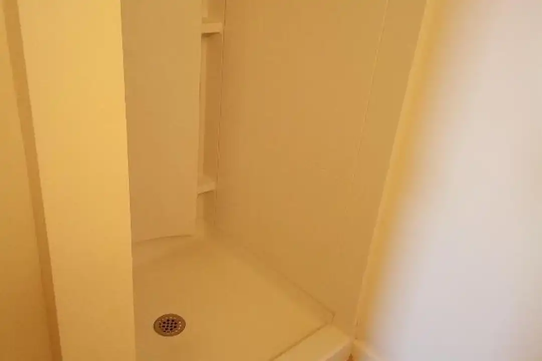 1825 WICHMAN Ln - View 5