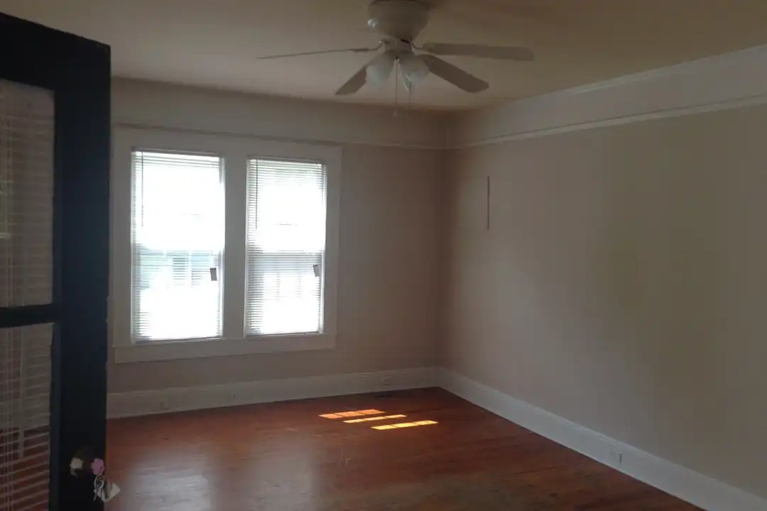 221 Ross St - View 4