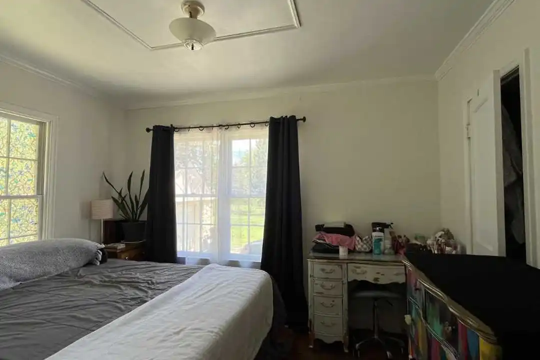 2316 Manchester Rd - View 6