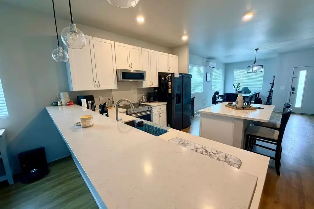 91-1292 Likolehua Loop - More