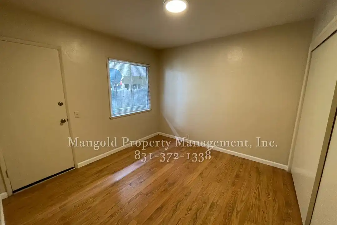 930 Harcourt Ave unit 936-B - View 2