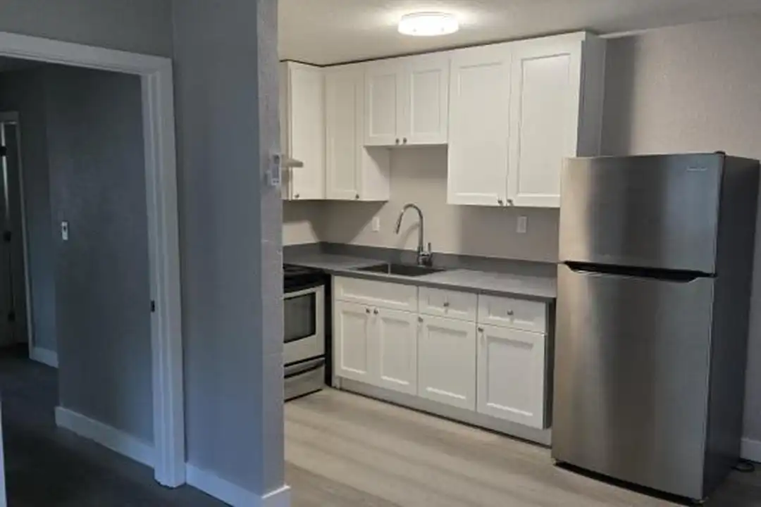 1036 N Sutter St – photo 1