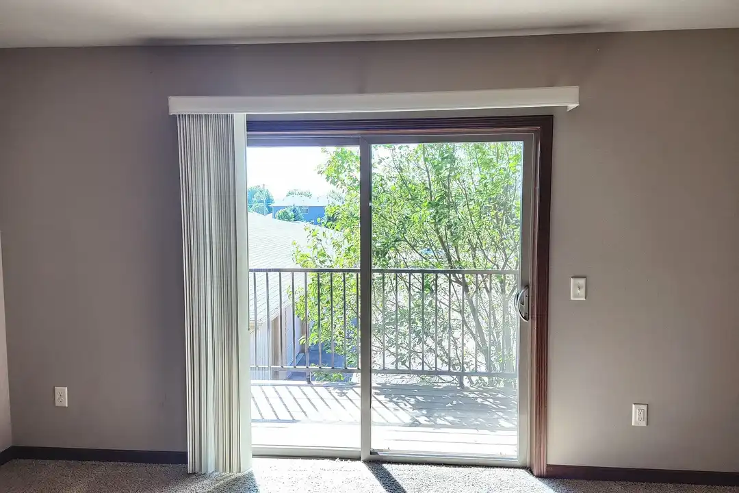 PRAIRIE POINTE APARTMENTS - More
