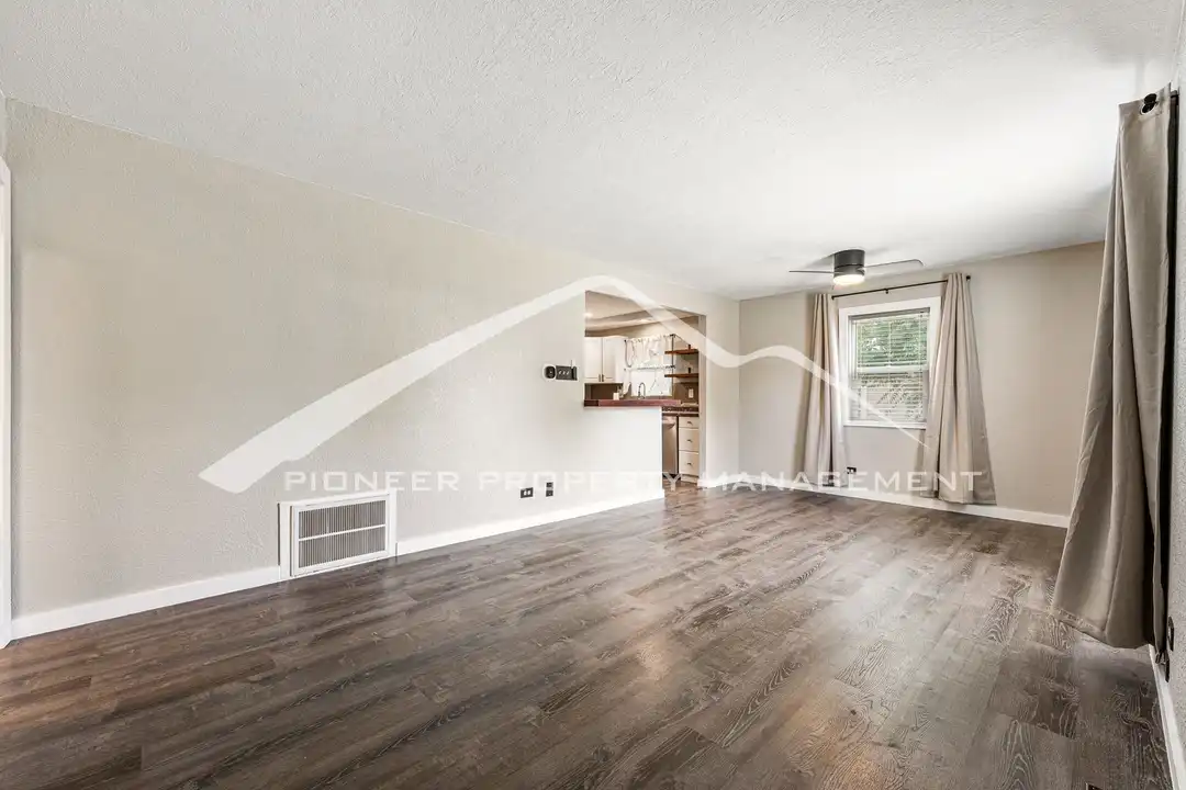 1735 W Burlington Pl - Bild 3