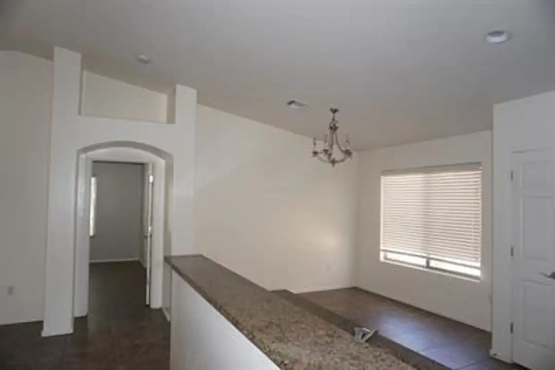 House in Tucson - View 5