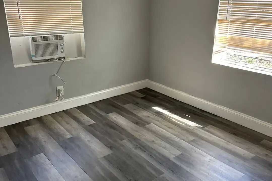 1016 Douglass Ave unit 2 - View 4