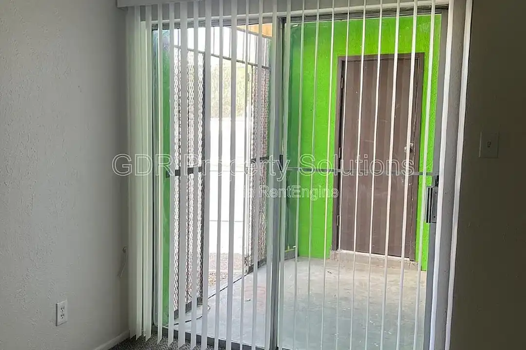 Apartment in Albuquerque - More