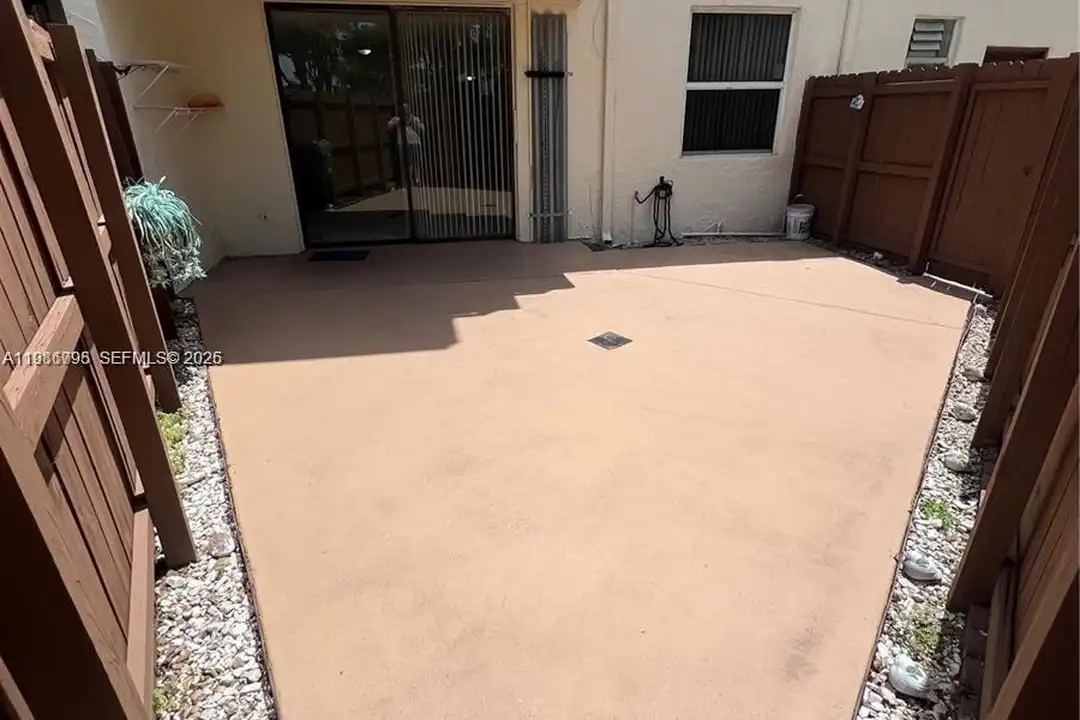 8307 SW 142nd Ave #F105 - View 3