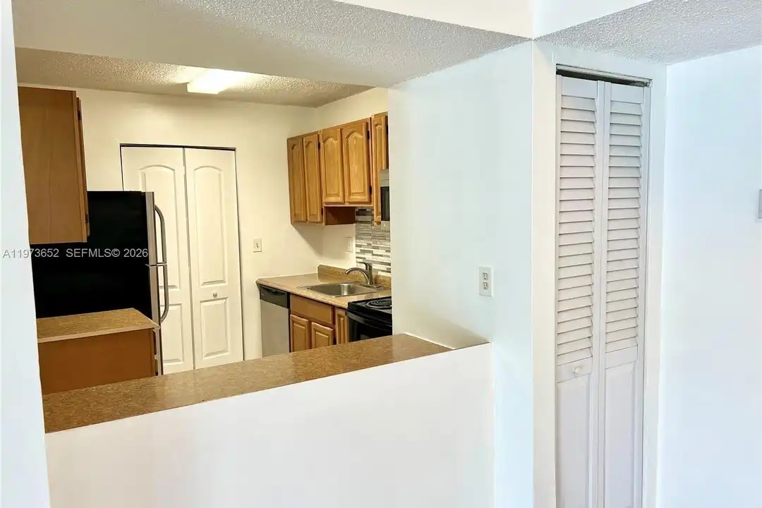 20761 NE 4th Pl #104 - View 3