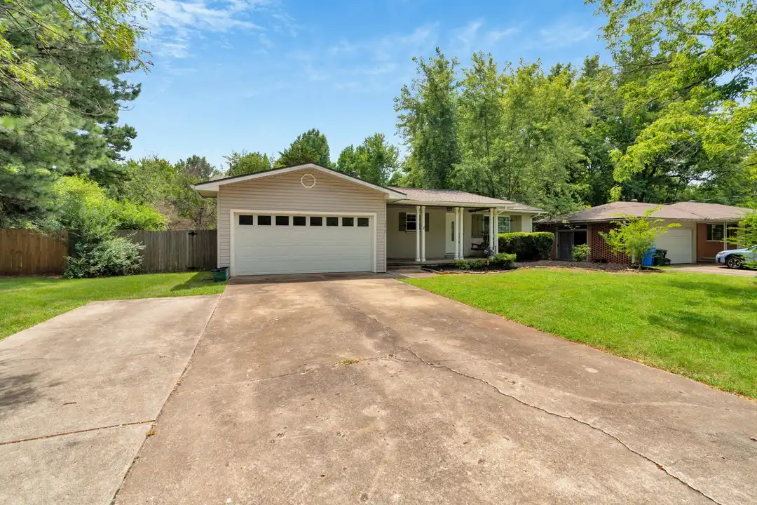 2219 W Ora Dr – photo 1