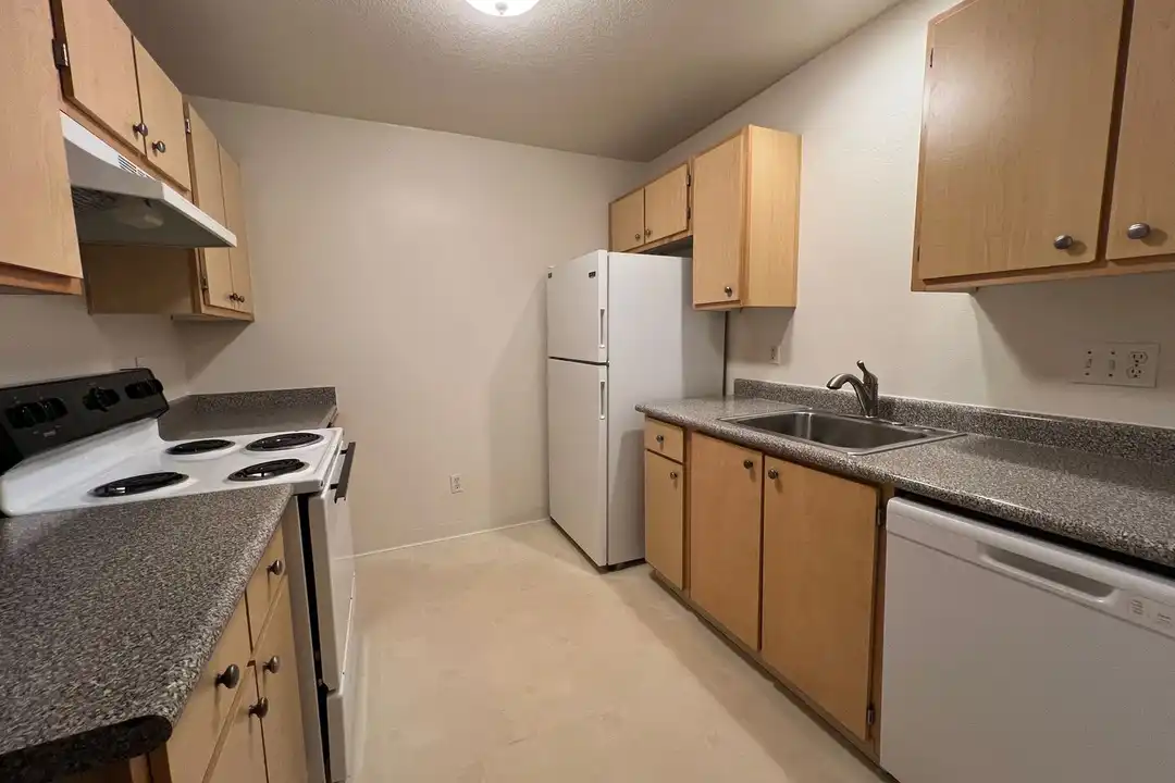 3410 SE 143rd Ave unit 14 - View 2