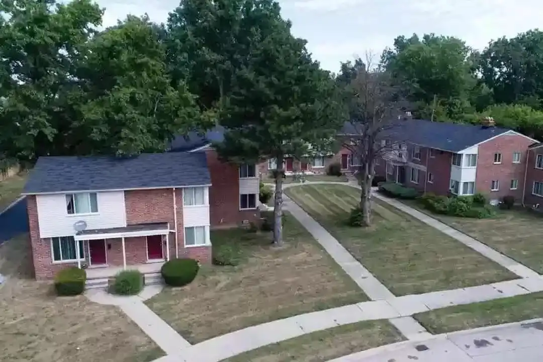 14139 Riverview St – photo 1