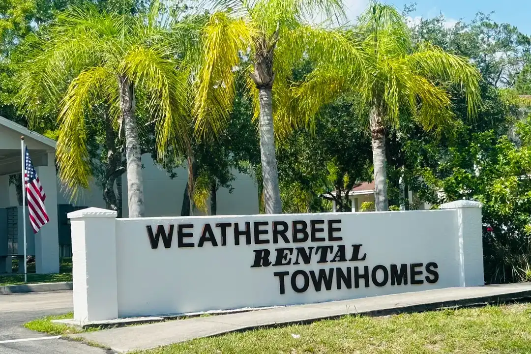 Apartment in Fort Pierce - View 2