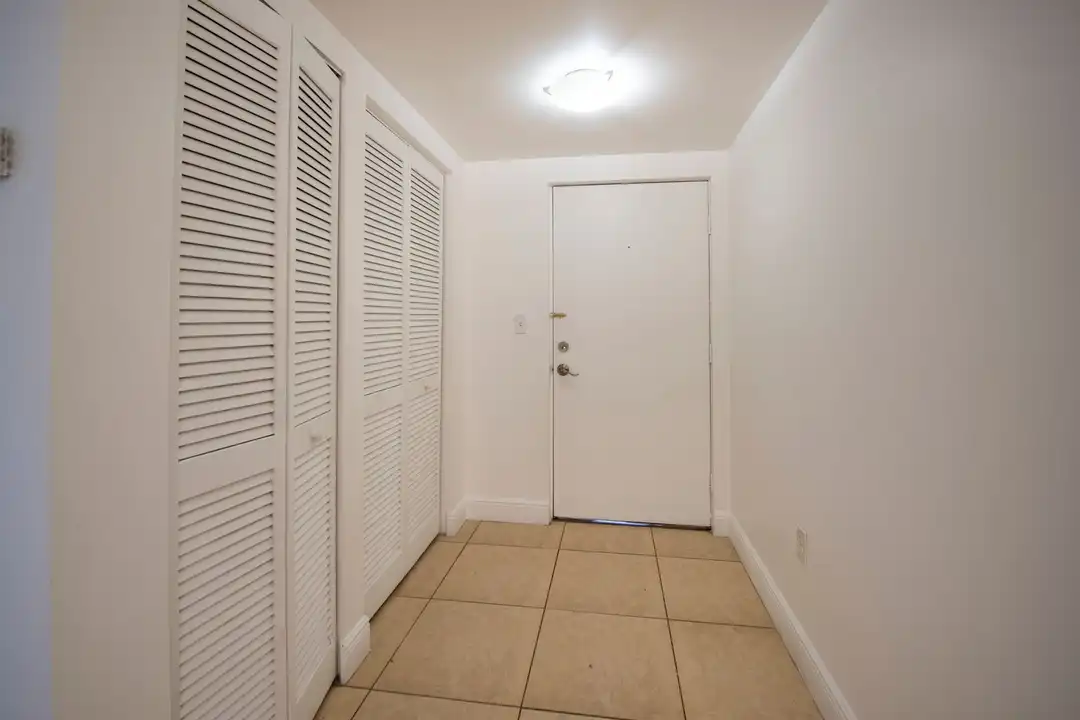 4137 English Oak - View 3