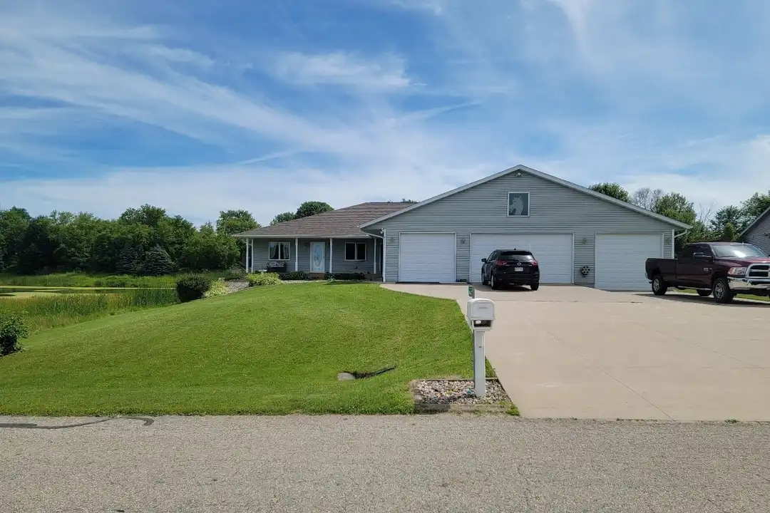 W6973 Everglade Rd unit A – photo 1 of 10