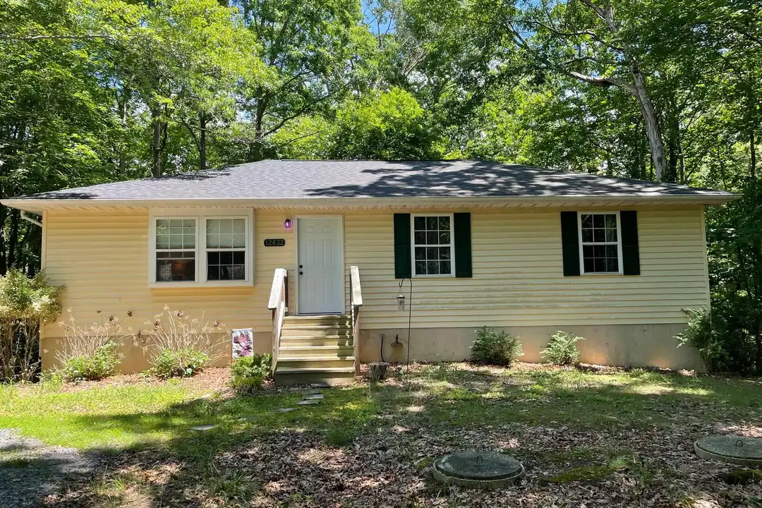12632 Western Cir – photo 1 of 9