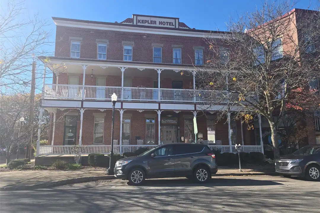 900 Market St #201 – photo 1
