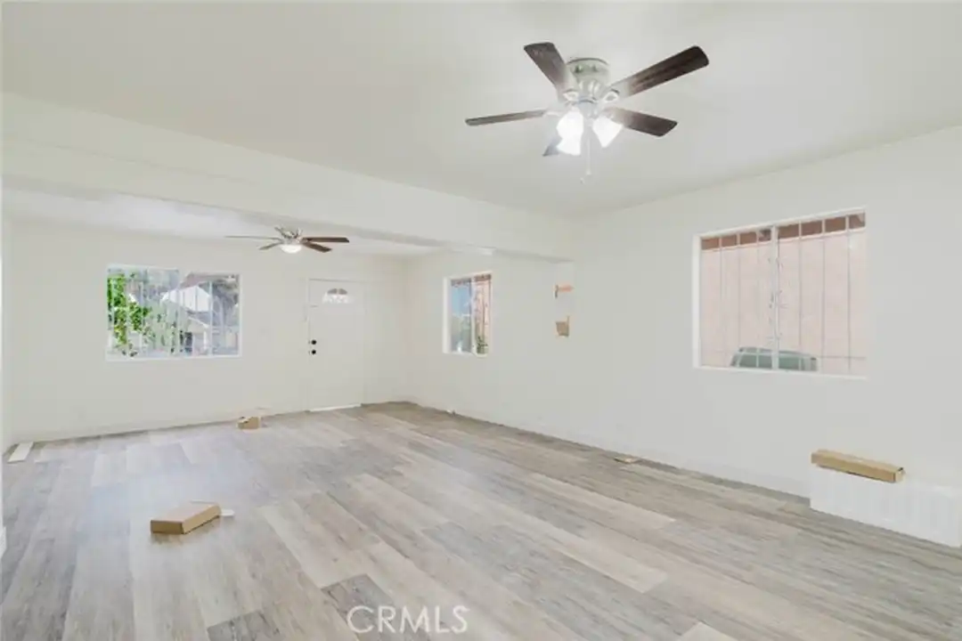 5257 Fountain Ave - View 5