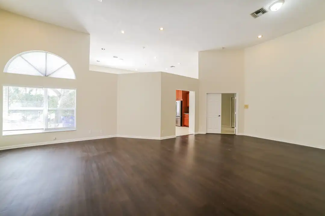 7770 Highlands Cir - View 4
