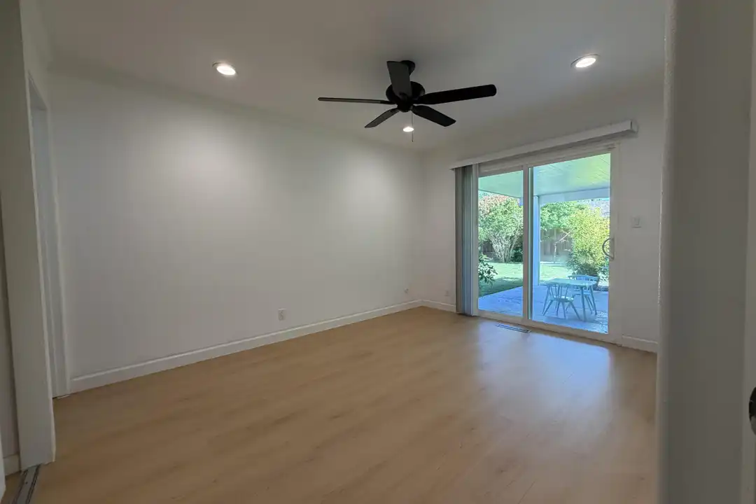 397 Ann Ct - View 6