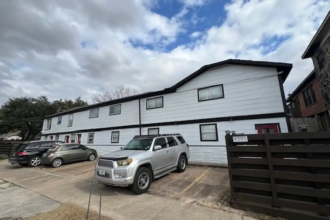 4301 La Branch St unit B - View 3